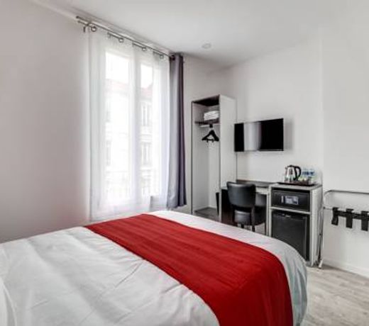 Paris Hotel