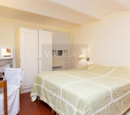 Palm Beach: 2BR on the first floor of a bourgeois house