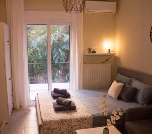 Nikoletta's home