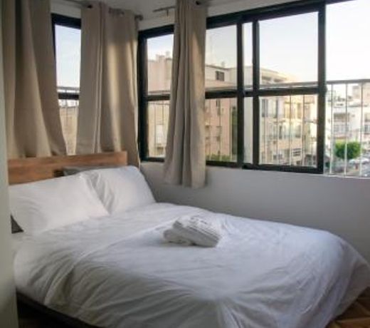 Hostel BU93