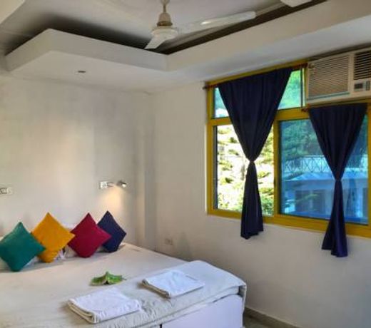 goSTOPS Rishikesh, Tapovan