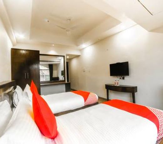 OYO 16096 Flagship Purushottam Hotel Mapusa