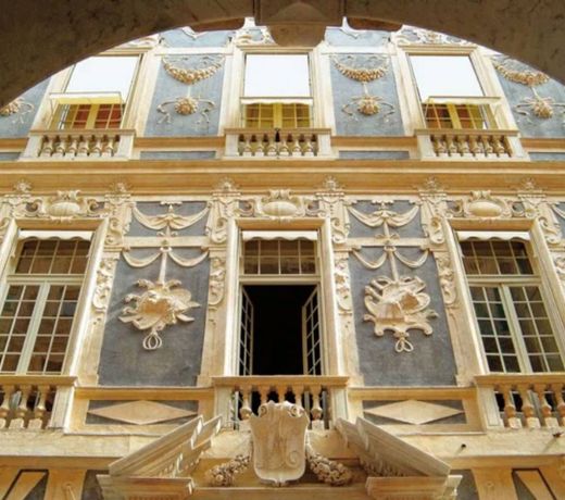 " Dal Duomo di San Lorenzo " mansarda con ascensore