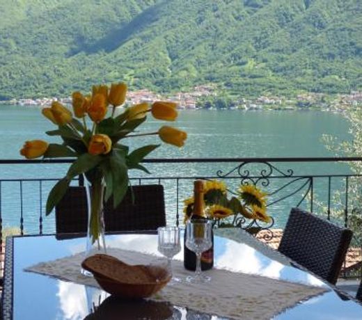 Isola Vista - Terrazzo - Happy Rentals