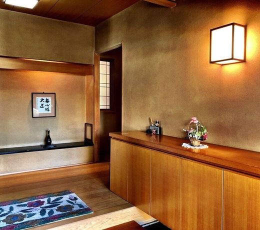 ãå±æ·å®¿åã¼æ§æè³äº­ã¼