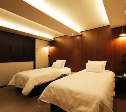 Rainbow Hotel