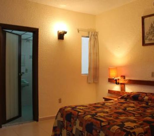 Hotel Insurgente Allende