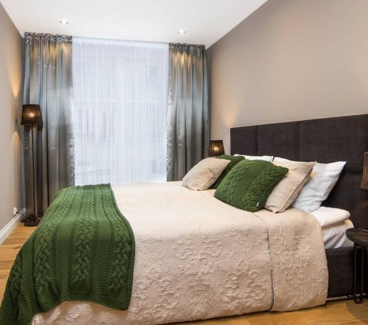 Old Town Premium Queen`s Apartments