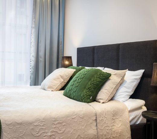 Old Town Premium Queen`s Apartments
