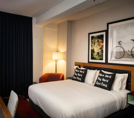 Hotel Indigo - Madison Downtown, an IHG Hotel