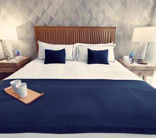 Artezen Hotel