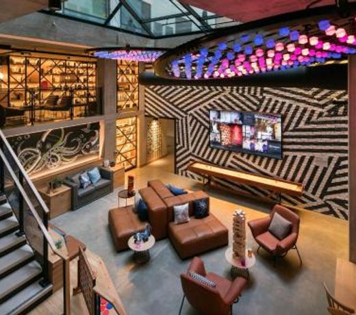 Moxy San Diego Downtown/Gaslamp Quarter