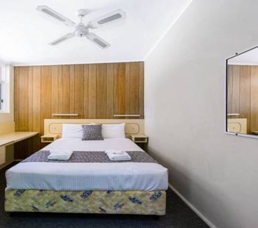 OCEAN BREEZE MOTEL