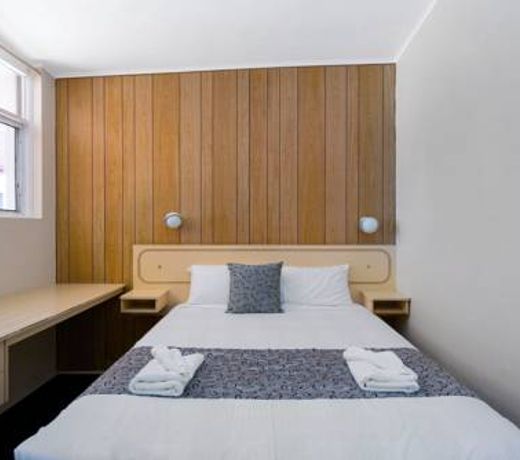OCEAN BREEZE MOTEL