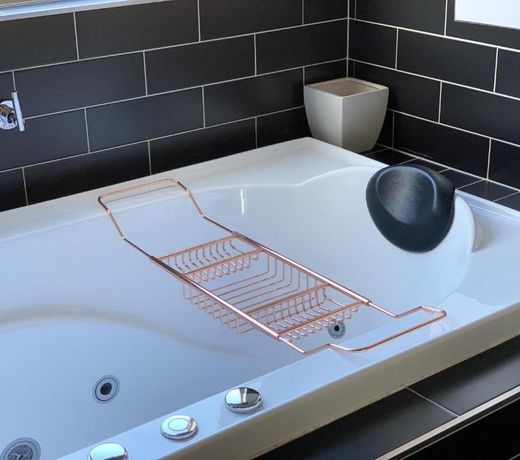 Damais - 4 king or 8 single beds WiFi, Netflix, Alexa, pet friendly