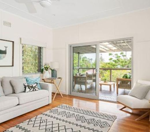 A PERFECT STAY - The White Rabbit