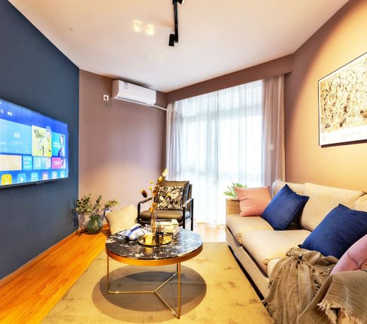 Yun's Apartment with Great View in XuJiahui