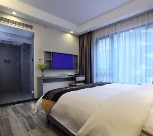 Wing Hotel Guilin - Central Square