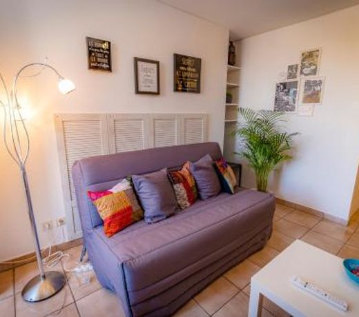 DUPLEX dans CENTRE VILLE (GARE;PARKING;WIFI)