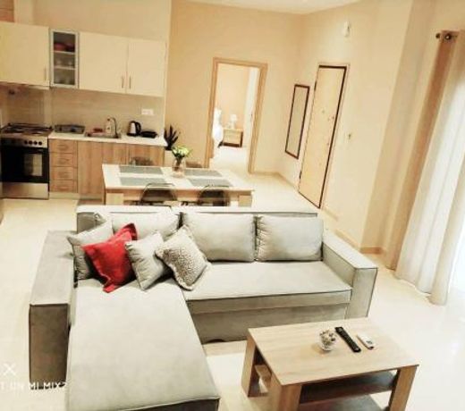 Beautiful House in Alimos near to the beach and metro
