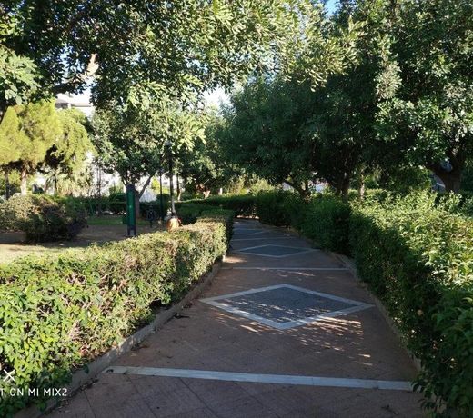Beautiful House in Alimos near to the beach and metro