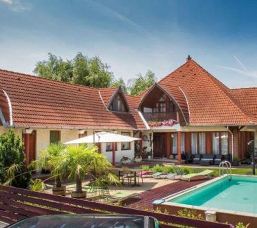 Apartment in Balatonkeresztur 35398