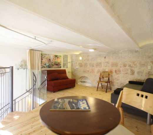 The Magical Beautiful Jerusalem Cave-Apartment