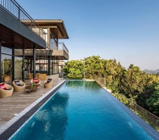 SaffronStays Falcon Hill, Lonavala