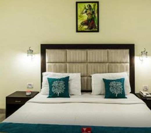 Jenus Hotel-Sindhi Camp