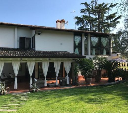 Villa Oliveto