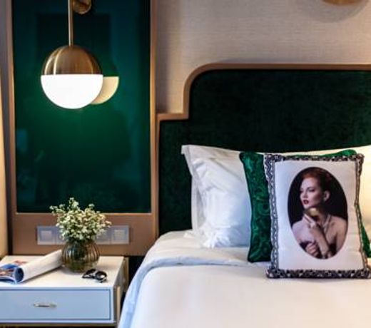 La Seine Hotel
