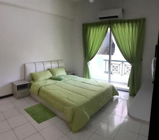 Api Api Centre Apartment Homestay