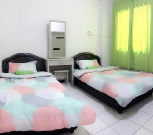 Api Api Centre Apartment Homestay