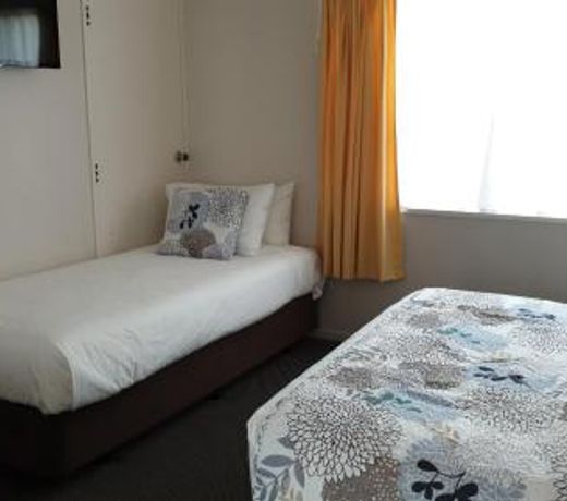 Cameron Thermal Motel