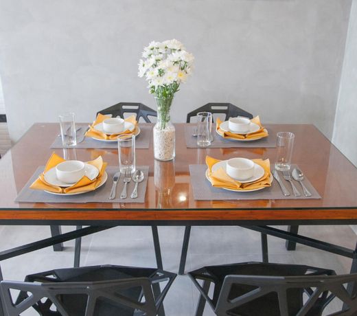 Upper Story Serviced Apartments