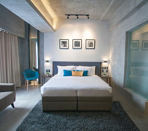 Upper Story Serviced Apartments