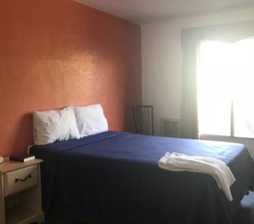 Las Palmas Hotel