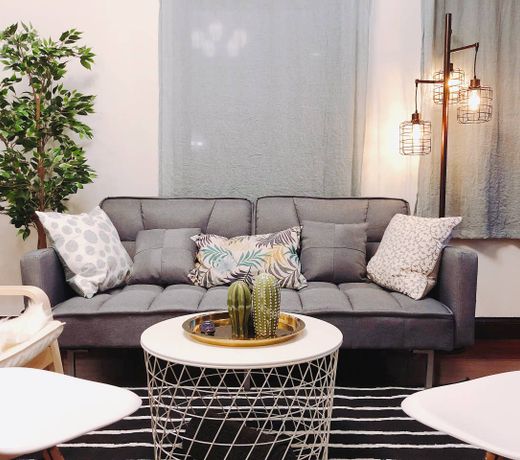 Comfy 2BR Apt w/ Elevator Convention Ctr Across St