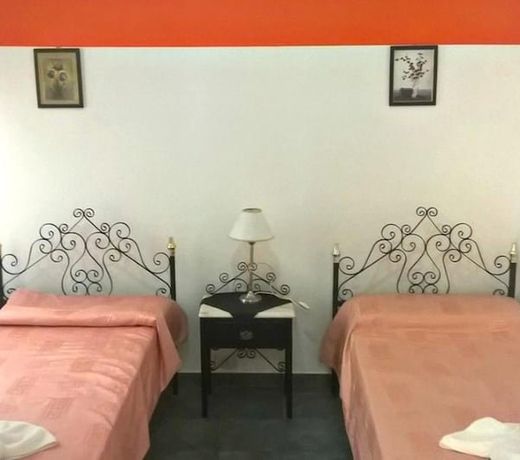 VoVo Resto-Hotel