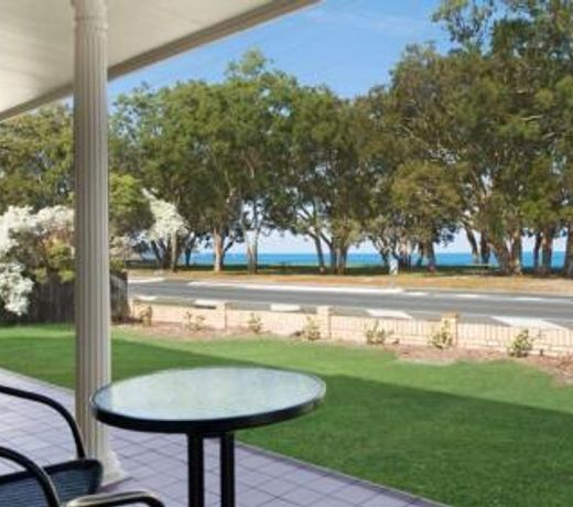 Large family waterfront home with room for a boat - Welsby Pde, Bongaree