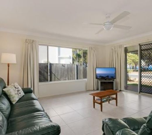 Large family waterfront home with room for a boat - Welsby Pde, Bongaree