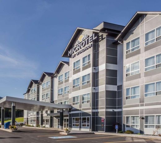 Microtel Inn & Suites by Wyndham Mont Tremblant