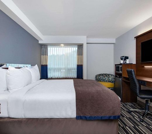 Microtel Inn & Suites by Wyndham Mont Tremblant