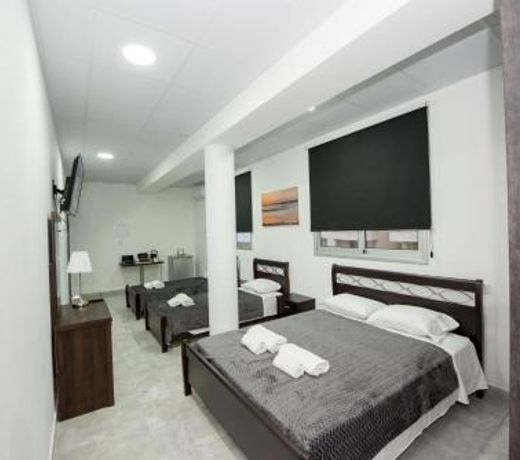 Central Luxury Studios
