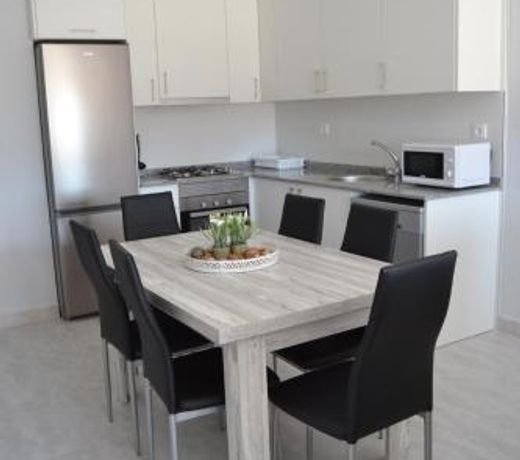 PRECIOSO APARTATAMENTO JUNTO AL MAR