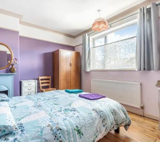 Lovely Three Bedroomed House, Parking 2 Cars