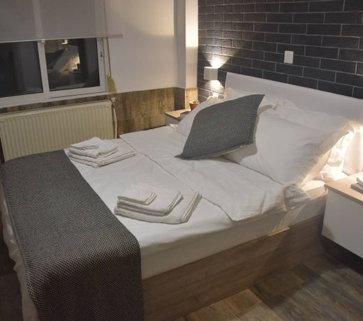 Cozy 1BR right next to Agia Sofia Church (CENTRE)