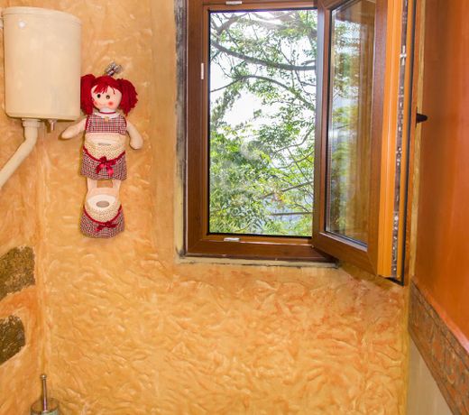 The Old Pomegranate House