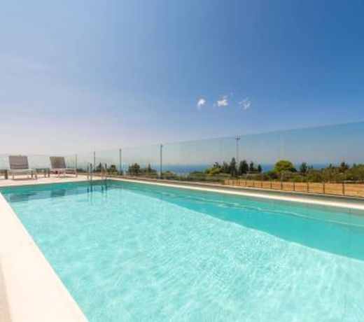 Alonaki Apartments