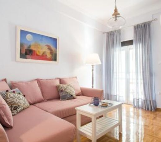 Nephiria, Live like a local next to Acropolis!